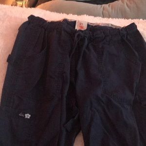 Koi size medium navy blue scrub pants :)